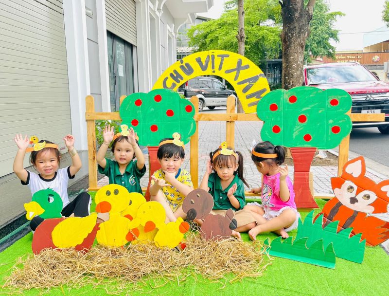 Mầm Non Montessori Baby Shark