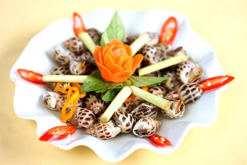 Món ăn hấp dẫn tại quán