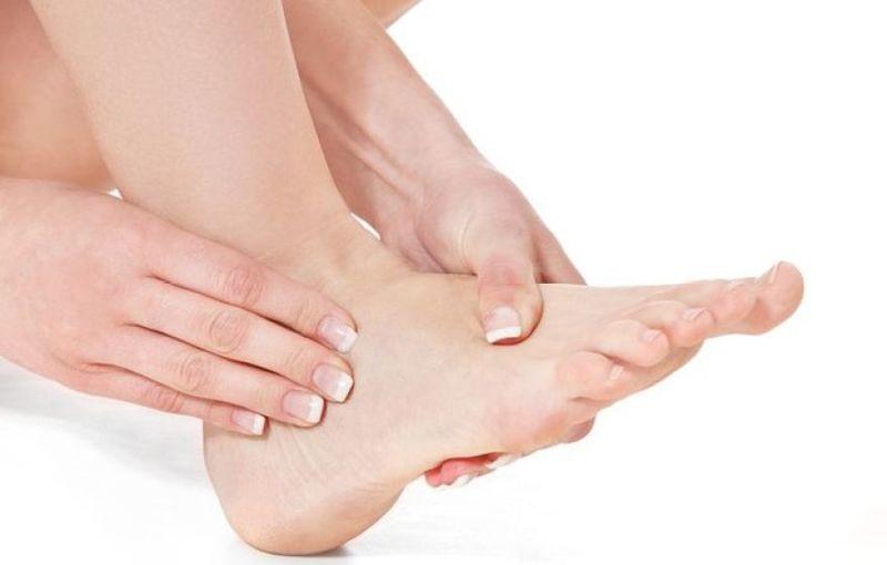 Trị nứt gót chân