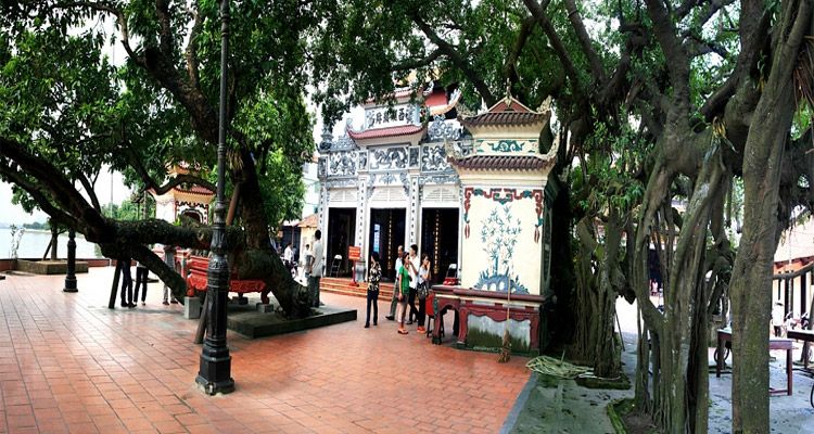 Mẫu văn khấn lễ Phủ Tây Hồ