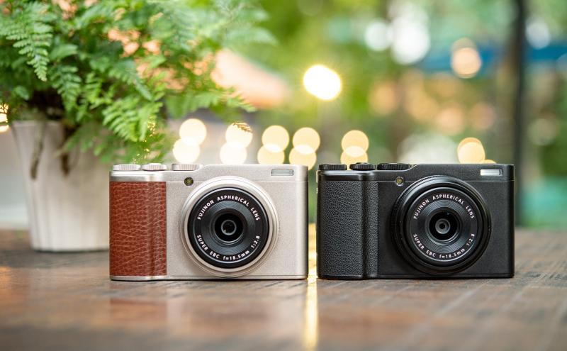 Máy ảnh Fujifilm XF10