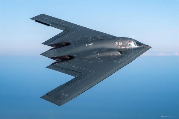 Máy bay ném bom B-2 Spirit