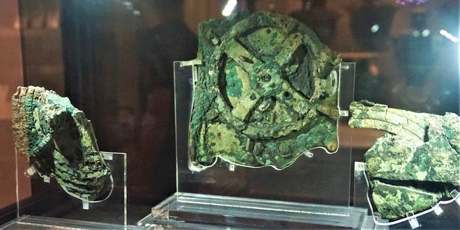Máy tính cổ Antikythera