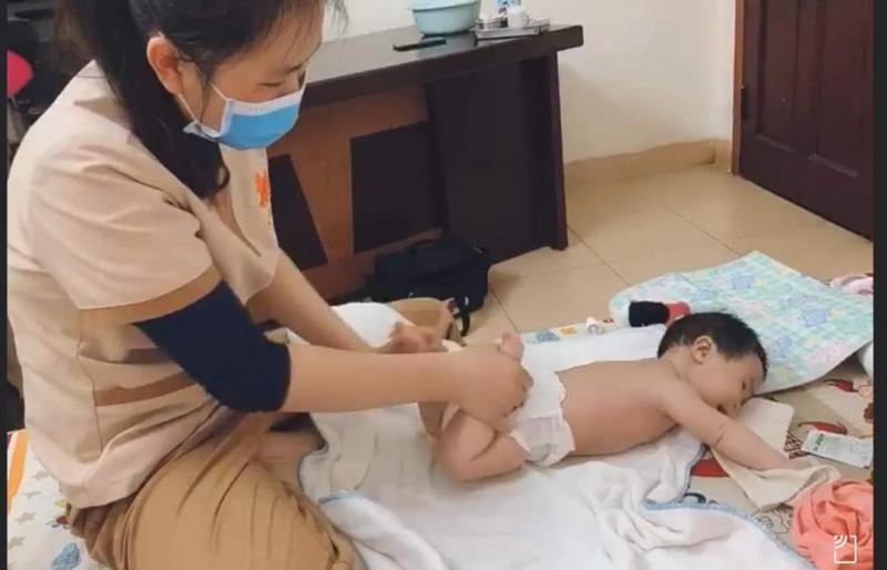 Tắm bé tại nhà