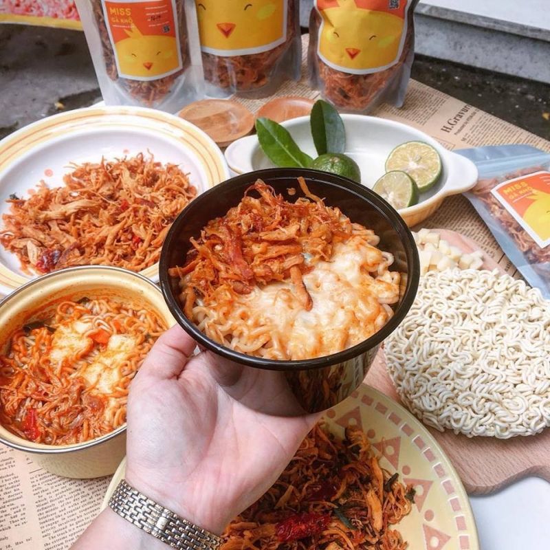 Mì gà xào phô mai