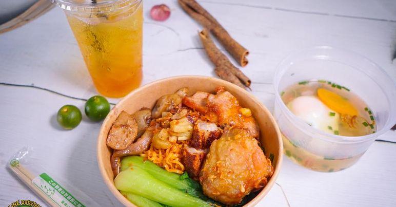 ﻿﻿Mì Trộn Trứng Lòng Đào Tên Lửa