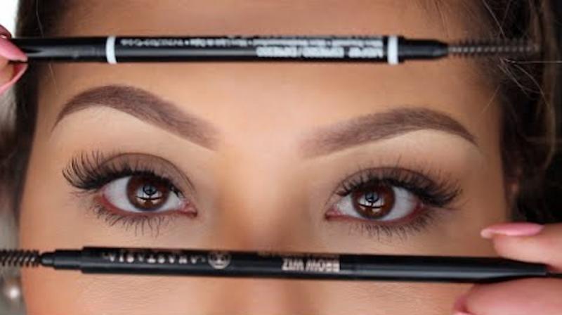 Chì kẻ mày Morphe Micro Brow Pencil với thiết kế 2 đầu thông minh sẽ là trợ thủ đắc lực trong việc định hình và tạo dáng chân mày, cực kỳ dễ thao tác cho dù bạn mới tập tành hay đã là cao thủ make up