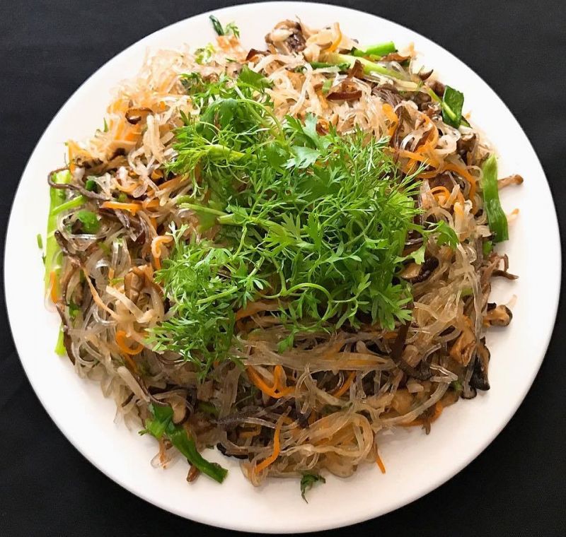 Miến xào nấm bầu