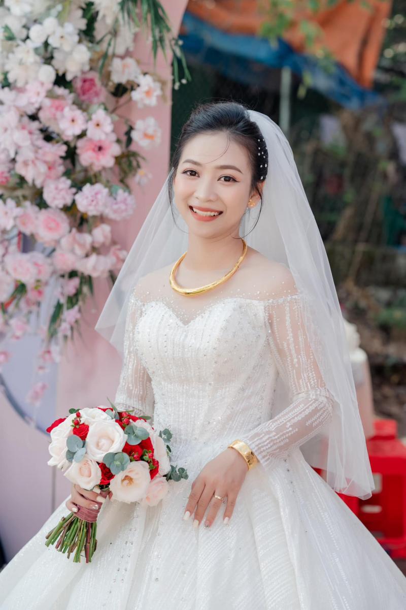 MiMi Trần Make Up