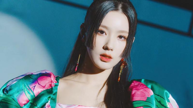 Miyeon ((G)-IDLE)