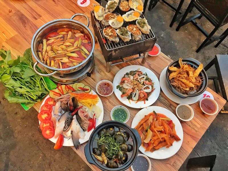 MỌI - Lẩu & Nướng