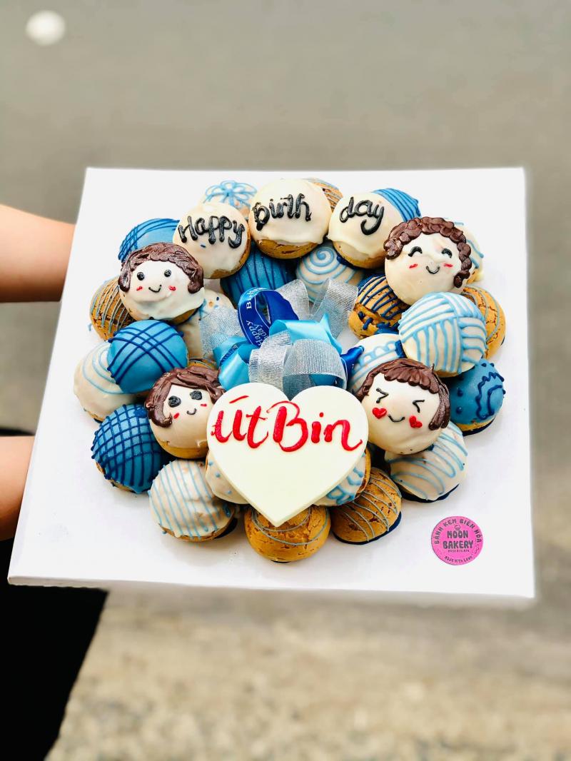 Moon Bakery