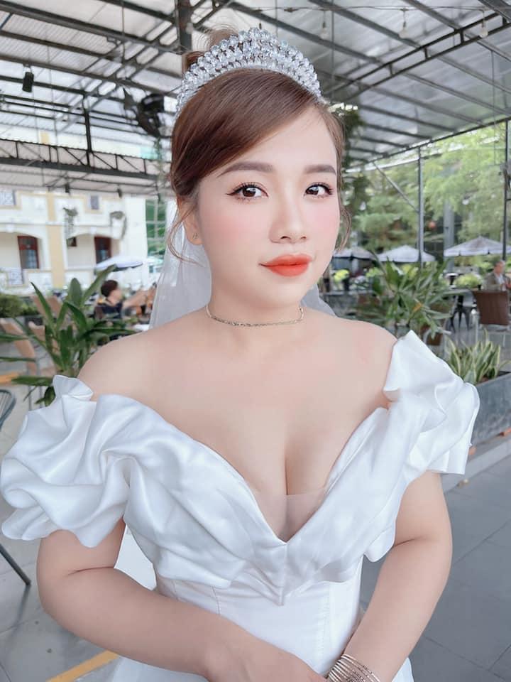 Moon Bridal