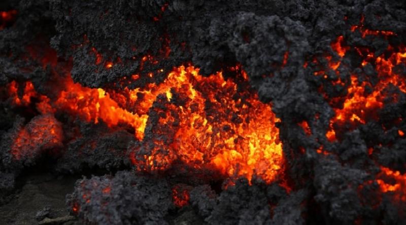 Cận cảnh dung nham chảy ra từ núi lửa Mt.Nyiragongo