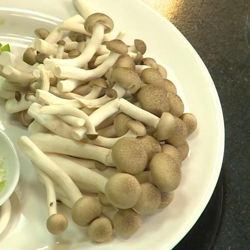 Nấm linh chi xào ớt chuông
