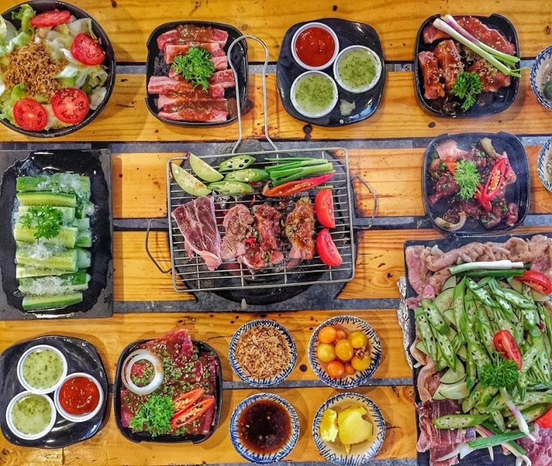 Đến với Nậm Nướng - Tiệm Bò Nướng Đà Lạt bạn không những bị cuốn hút bởi không gian thơ mộng