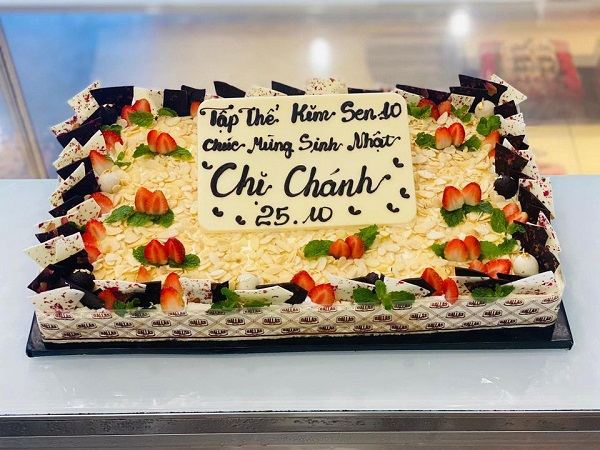 Nari's Bakery