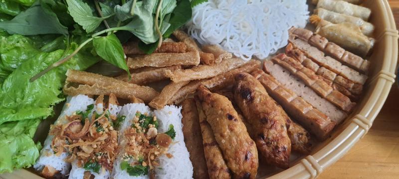 Nem Nướng Cô Liên