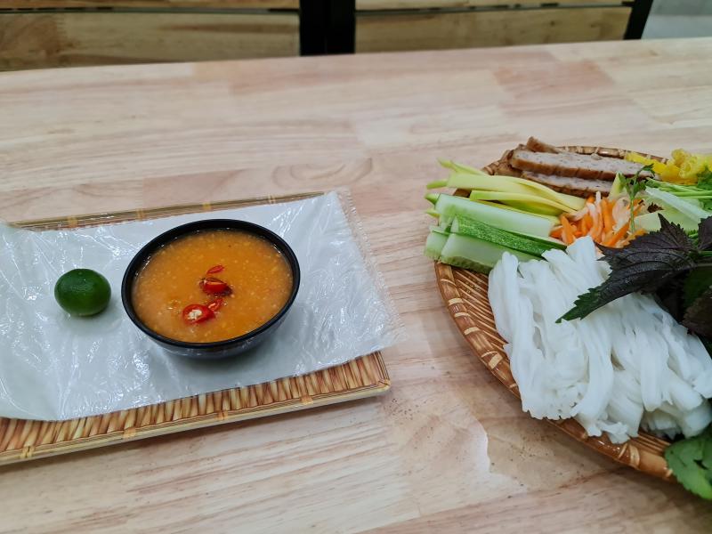 Nem nướng Nha Trang Ngõ 233 Mỹ Đình