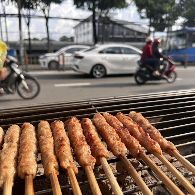 Cô Hà - Nem Nướng & Chả Giò