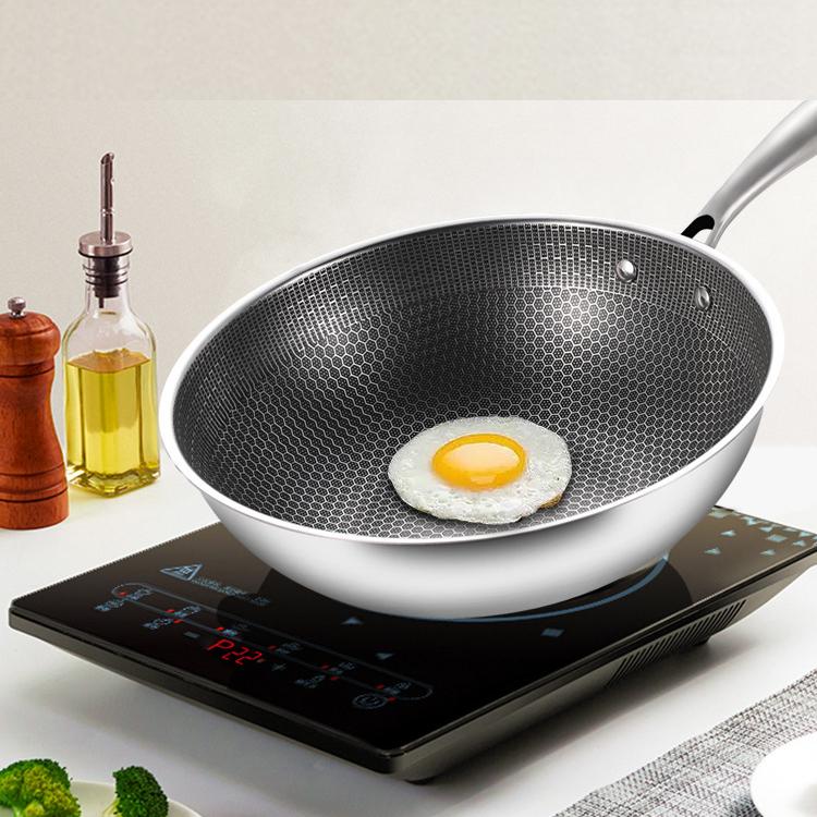 Nên mua chảo có tay cầm chắc chắn