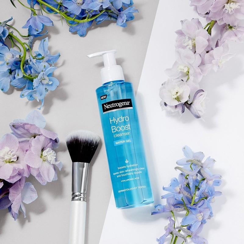 Gel rửa mặt Neutrogena Hydro Boost Cleanser Water Gel