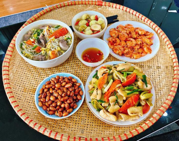 Nhà Hàng Bà Thanh