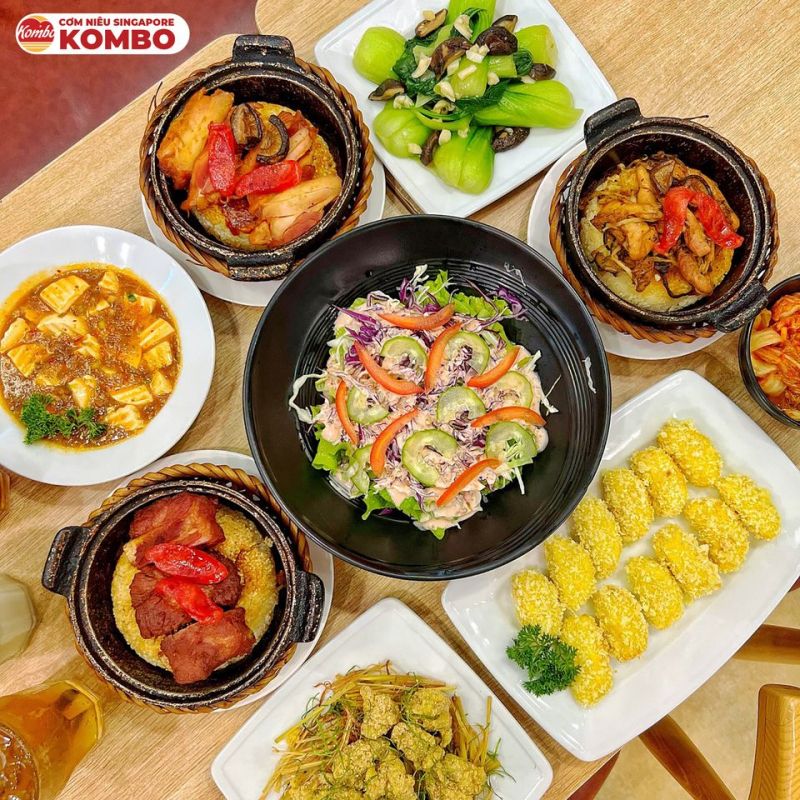 Nhà hàng Cơm Niêu Singapore KOMBO