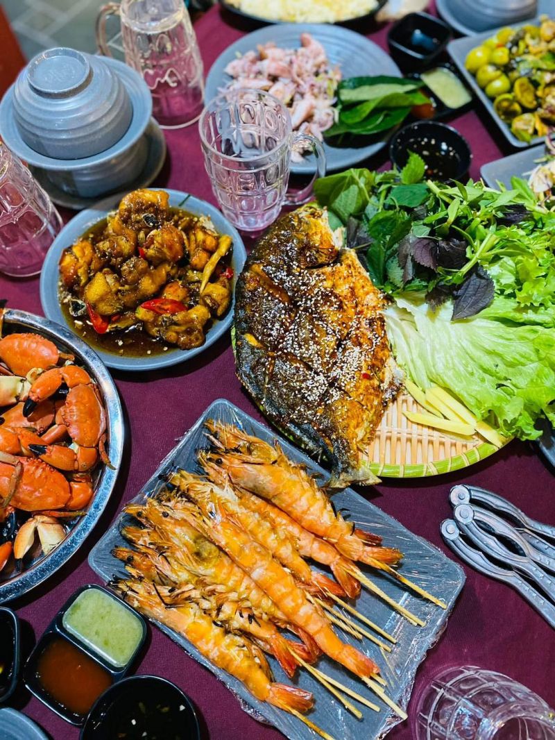 Nhà hàng hải sản Anh Em 304