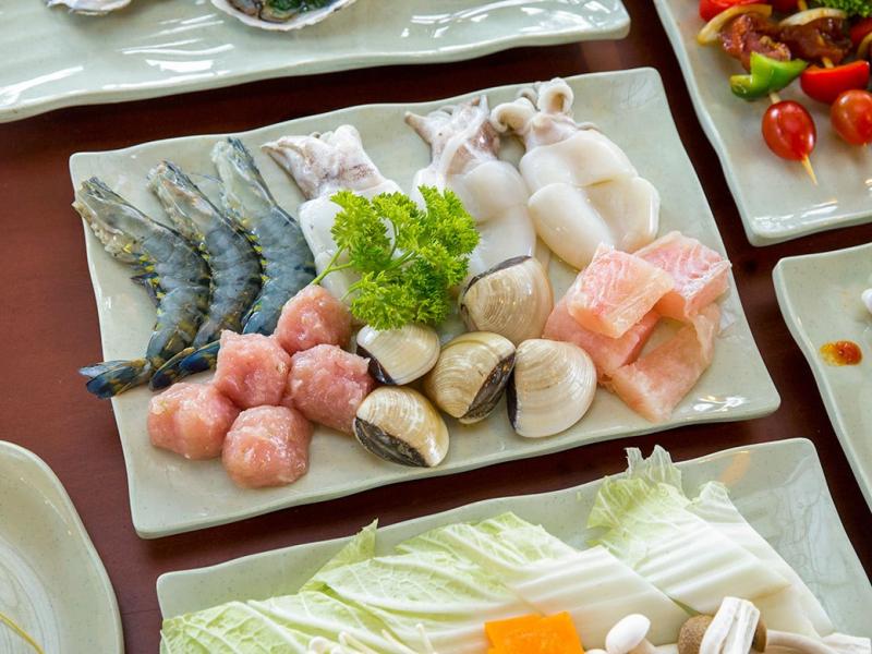 Nhà Hàng Hải Sản Dìn Ký Hồng Hà