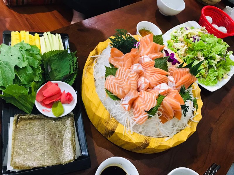 Nhà Hàng Phương Nhi