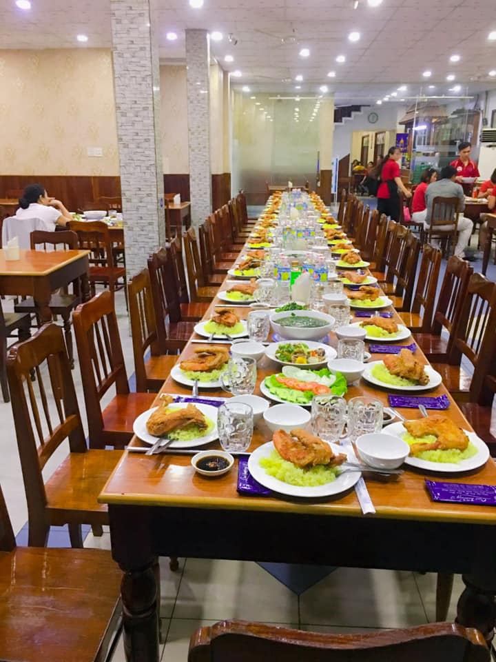 Nhà Hàng Quê Hương