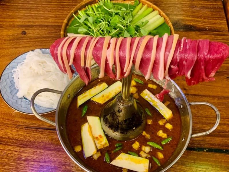 Nhà hàng Văn Hướng