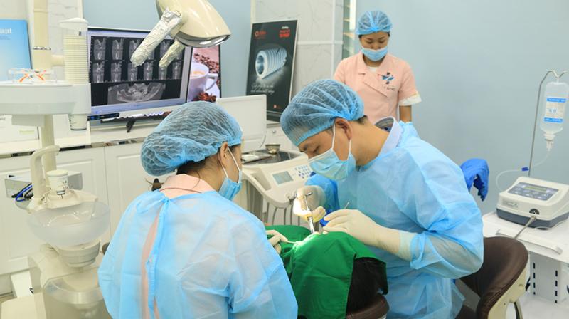 Nha khoa Quốc tế Việt - Sing