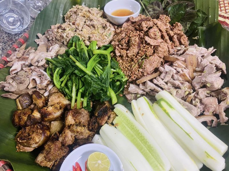 Nhà Sàn Quán