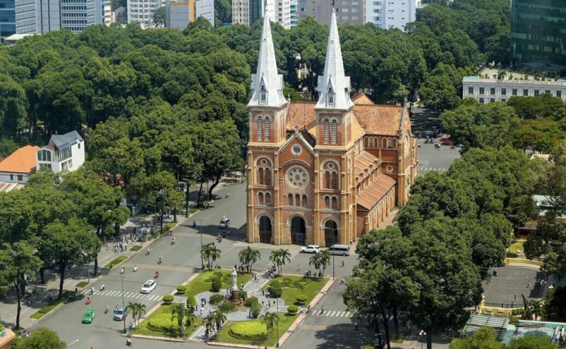 Thuyết minh về nhà thờ Đức Bà hay nhất - Bài mẫu số 2