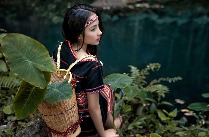 Nhớ em cô gái Tây Nguyên