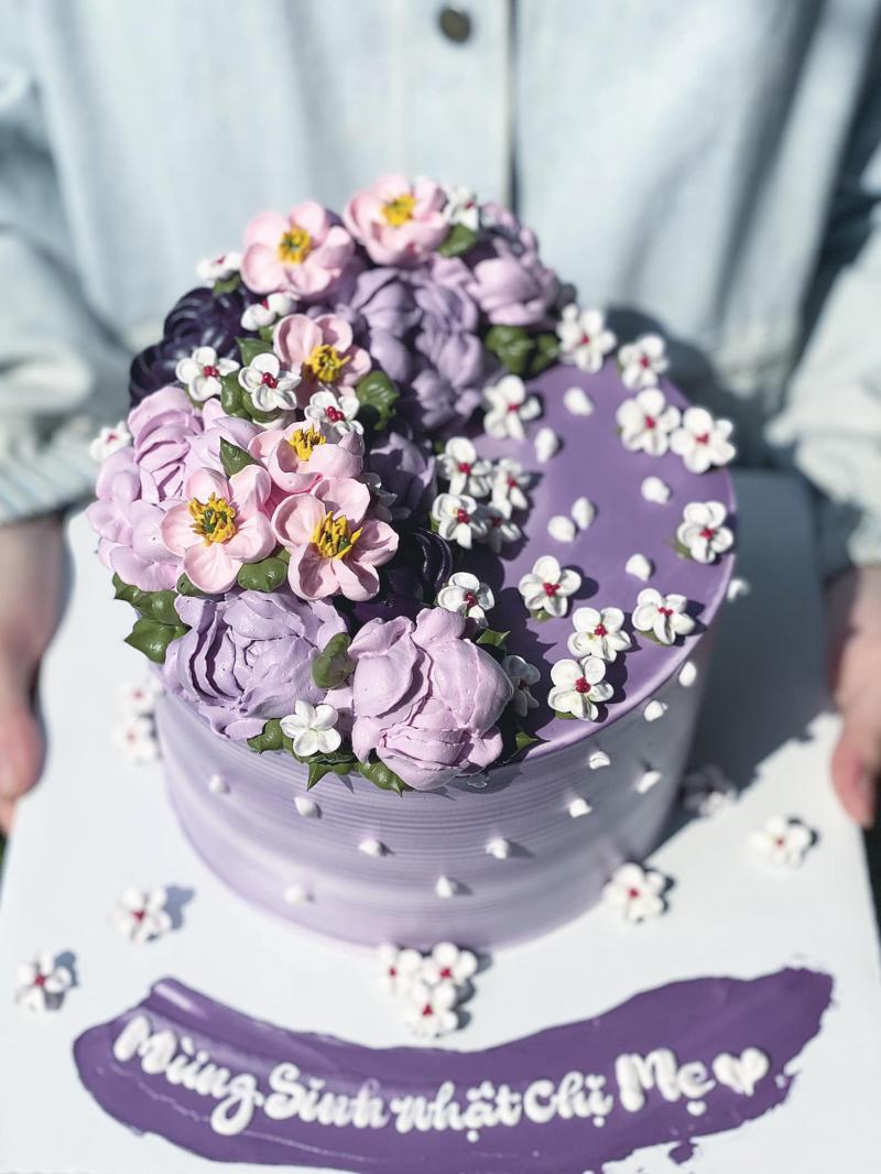 Nhung Cake