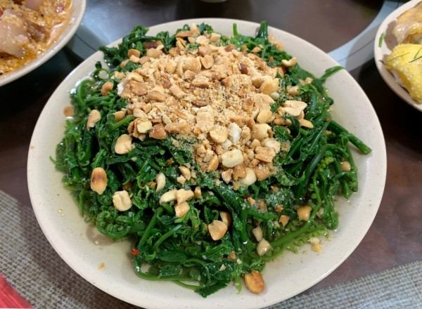 Nộm rau dớn