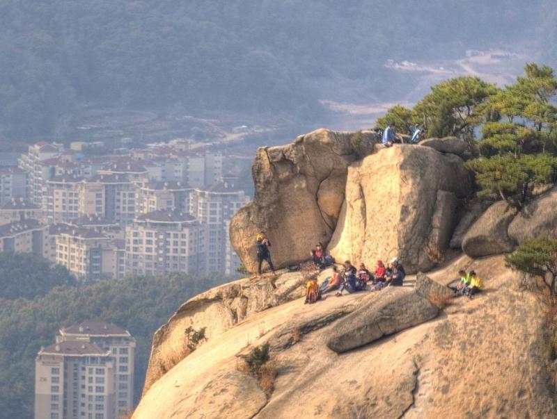 Từ đây bạn có thể thấy bao quát vẻ đẹp của Seoul