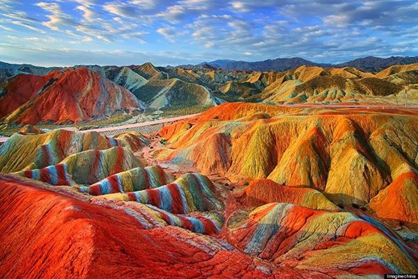Núi Zhangye Danxia
