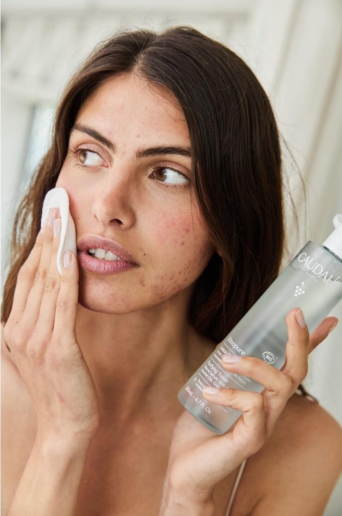 Nước hoa hồng cân bằng độ ẩm cho da Caudalie Vinopure Purifying Toner