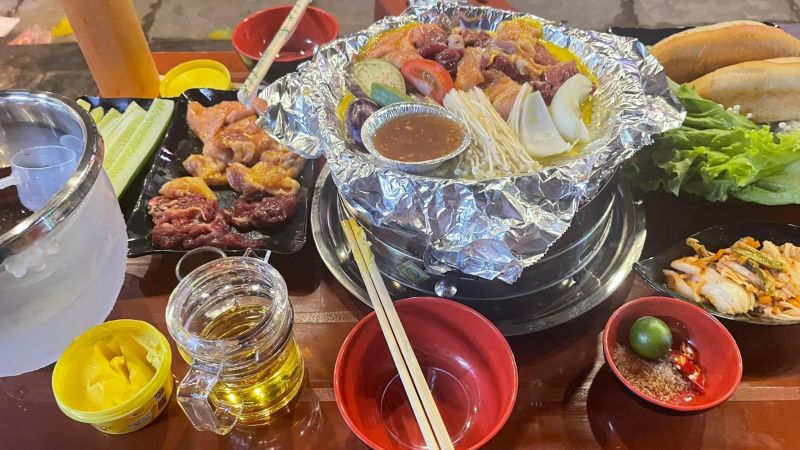Bò Nầm Ba Chỉ Nướng Chảo Gang