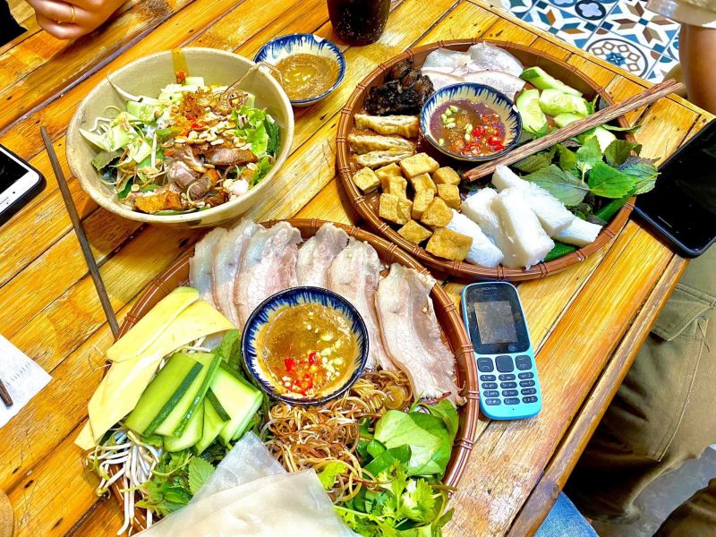 Ó O Quán - Bún đậu mắm tôm