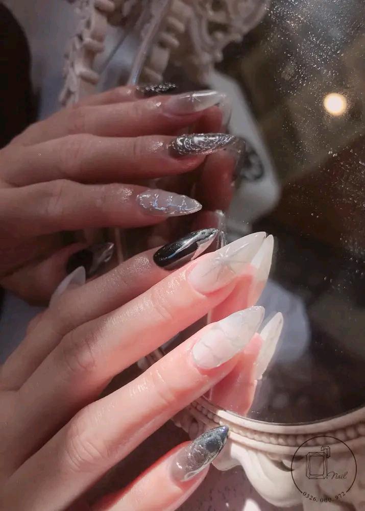 Ơ.nails