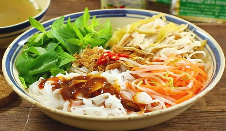 Phở Gà Trộn Yên Phụ