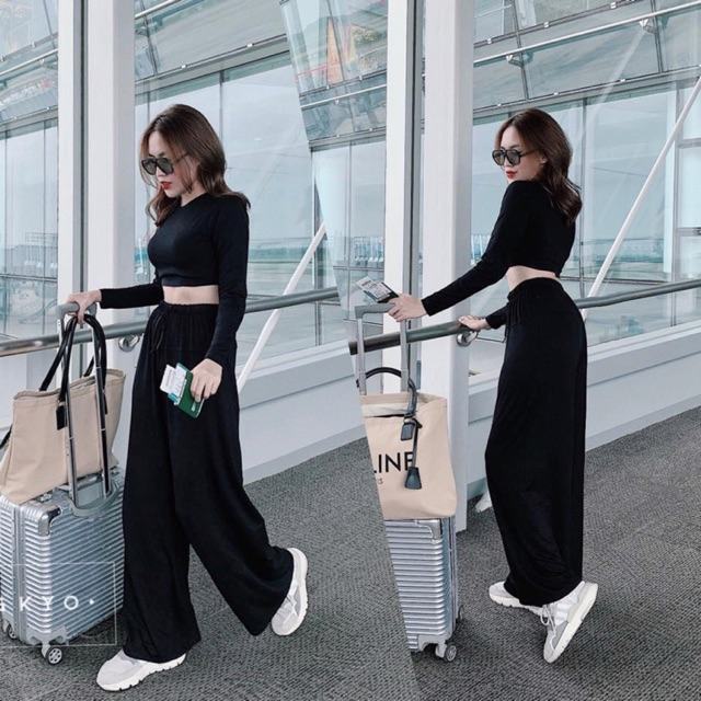 Áo croptop dài tay phối với quần ống rộng