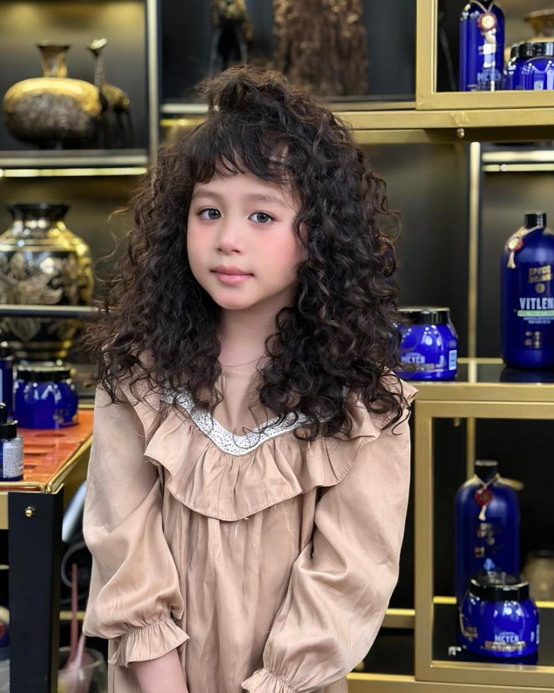 PHONG VÂN Hair & Beauty Salon