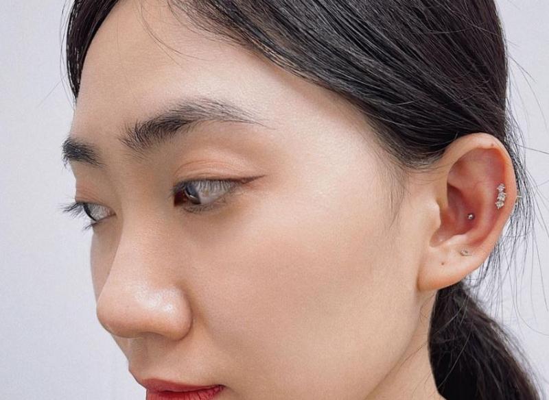 Xỏ khuyên tai tại Phương Nail Mi