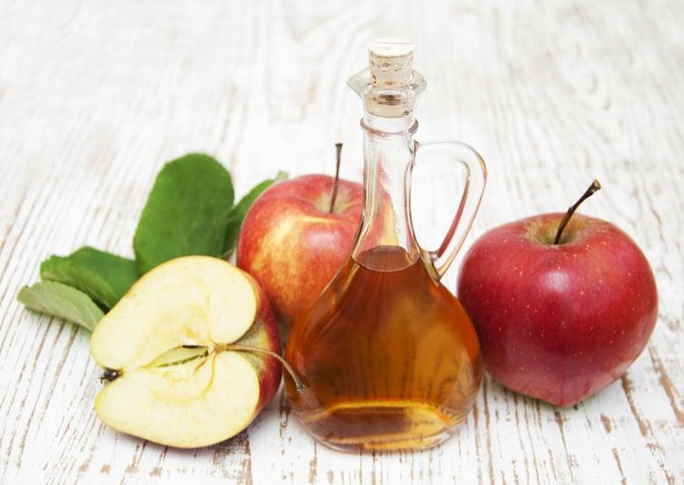 Phương pháp làm liền sẹo bằng giấm táo